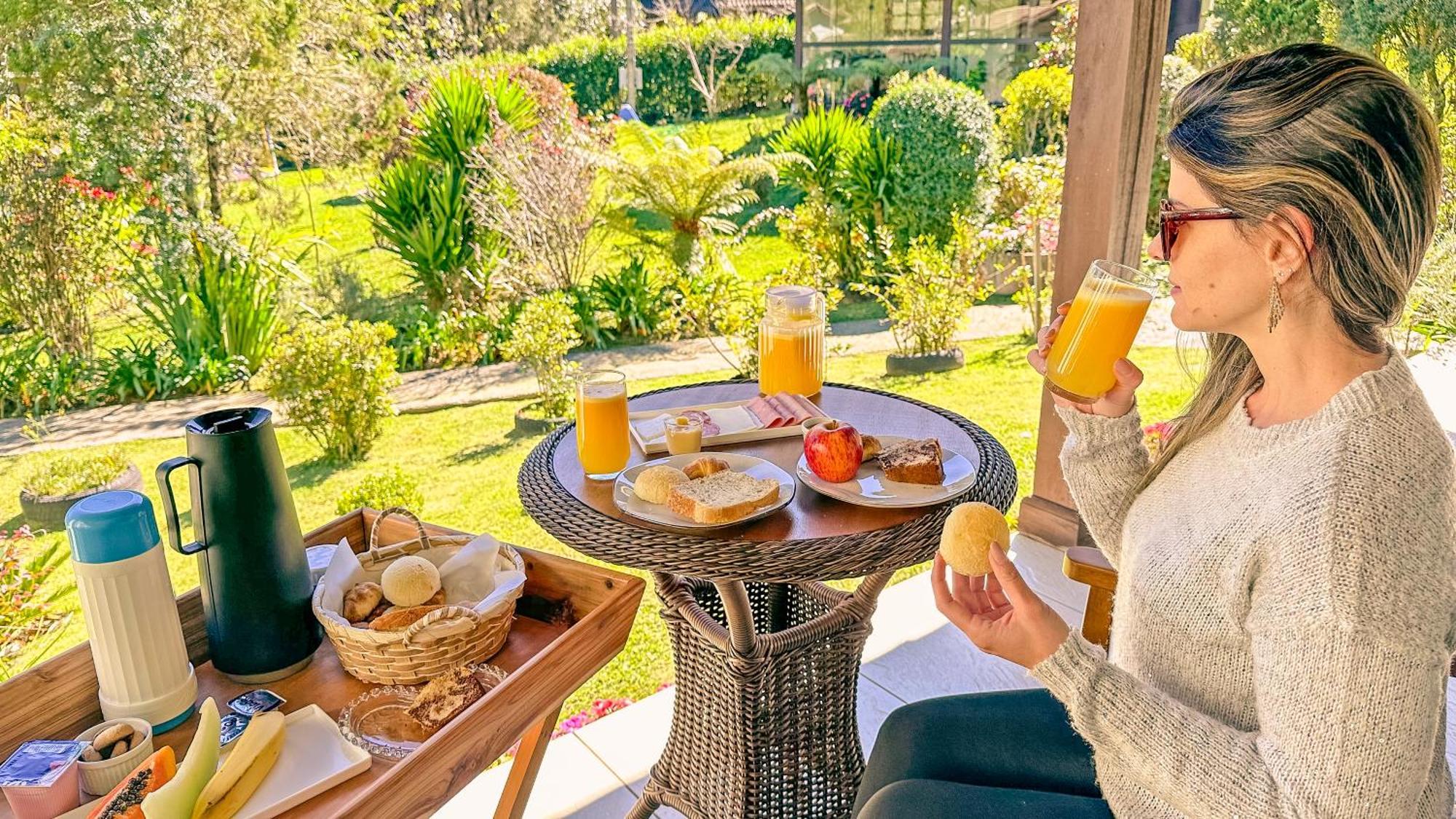 Medeiros Inn